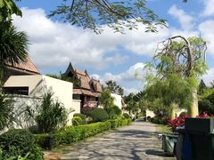 -三亚湾海居铂尔曼度假酒店