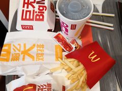 -麦当劳(乳山路店)