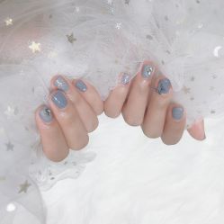 -吉吉靓甲美睫