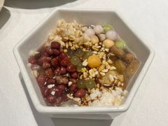 -江城小馆陕南妈妈菜·全球旅行餐厅(钟楼店)