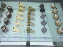 -UNI UNI(环亚凯瑟琳店)