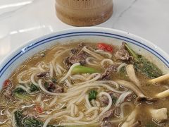 -邱芳粉店(迎宾大道旗舰店)