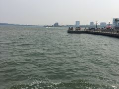 -上海滴水湖皇冠假日酒店