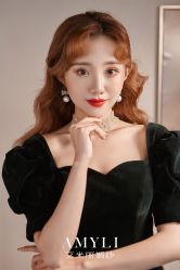-艾米丽婚纱礼服