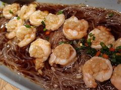 蒜蓉粉丝蒸虾仁-蜜桃餐厅·伴山(绿宝广场店)