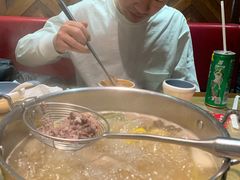-左庭右院鲜牛肉火锅(金山万达店)