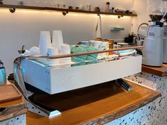 -Line 咖啡(石厦花园店)