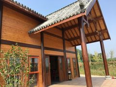 -梁子湖东篱老屋生态庄园