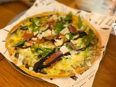 黑松露火腿菌菇芝士薄饼-Blac+Blac(中海环宇荟店)