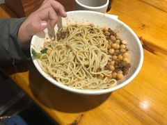 -呼啦面馆·头牌豌杂面(爱琴海店)