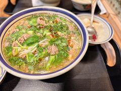 -云阿蛮云南生烫牛肉米线(奉贤路店)