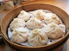 -馋三尺蟹粉小笼(人民广场店)