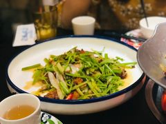 椒麻手撕鸡-臻吃客主题餐厅(人民路店)