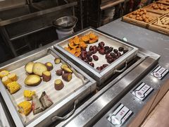 -鑫海汇海鲜烤肉火锅自助(七彩城店)