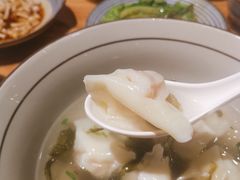 蟹籽虾仁鲜肉馄饨-南小蟹手工點心(三里屯店)