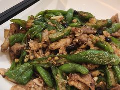 -新一家农家菜(华景新城店)