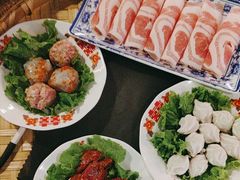 -山悦里 山野·鲜火锅(罗斯福广场店)