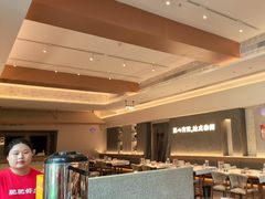 -肥肥虾庄·金牌油焖大虾(汉口城市广场店)
