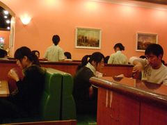 周围-萨莉亚意式餐厅(特力时尚汇店)