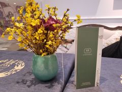 -燕庭·纯燕窝·甜品下午茶(南京西路店)
