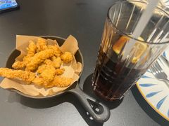 -必胜客(砂之船中东奥莱店)