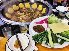 -炖四方东北铁锅炖·烧烤小龙虾(中豪国际店)