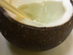 -志龙皇冠吃货椰子铺