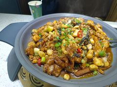 -老佛爷铜炉蛙锅(挂绿店)