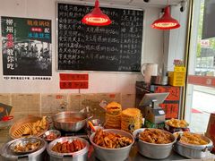 -柳州肥姨妈大骨螺蛳粉(东靖路店)