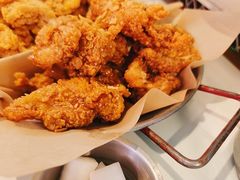 炸鸡一半一半-富乐满 炸鸡&韩国料理 불로만(虹泉路店)