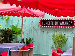 -弦月窗LUNETTE BY AMANDA(复兴路店)