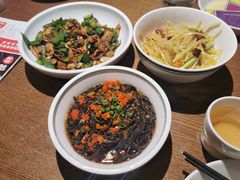 酸辣蕨根粉-辣得叫湘菜(四明店)