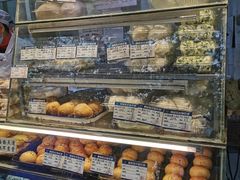 -白玉兰食品(汇联商厦店)