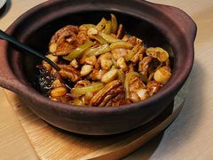 生啫酸菜肥肠-boundaries籬苑(瑞光创意工厂-贰号院店)