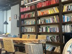 -房角石咖啡与书(吉大南校店)