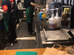 -星巴克(重庆火车北站北广场II店)