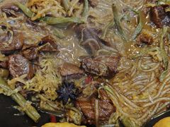 -70後铁锅炖(坡博总店)