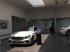 -杭州中升之星奔驰4S店(滨江店)