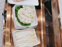 -七欣天香辣蟹火锅(闵行浦江欢乐颂店)