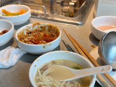 -海底捞火锅(杭州滨江九宜城店)