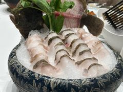 -红鼎豆捞·非遗鲍皇汤火锅(宝丰路店)