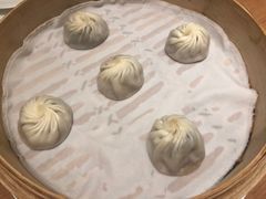 黑松露猪肉小笼包-鼎泰丰(德基广场店)
