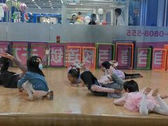 -美育少儿中国舞·钢琴·声乐艺术中心(枫蓝购物中心店)