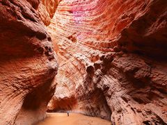 -天山神秘大峡谷