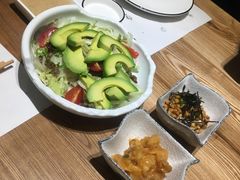 牛油果沙拉-小句号·精致料理(江南环球港店)