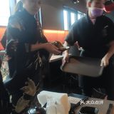 位置:店铺开在茂业街区，满眼都是各国美食