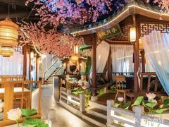 -荷塘秋月·本帮江浙菜(国权路店)