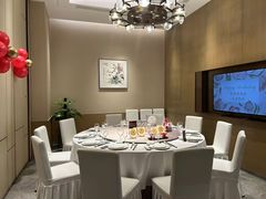 -泓历皇朝酒店(东亭店)