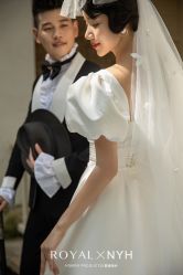 点击看大图 -挪娅婚纱摄影皇家会所