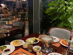 靠窗位-武汉世茂希尔顿酒店·汇·全日餐厅
